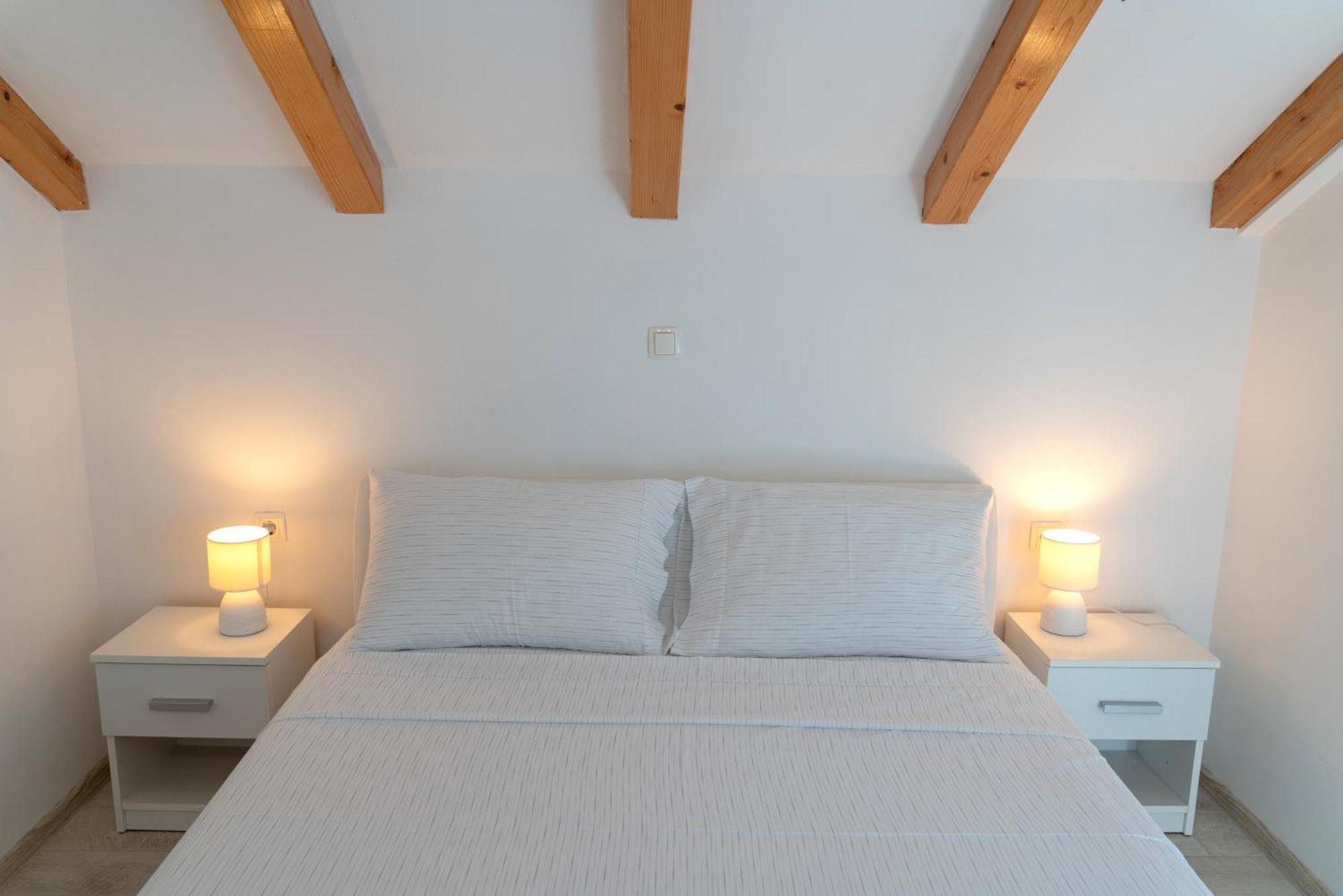 Apartments Srdanovic Omiš Esterno foto