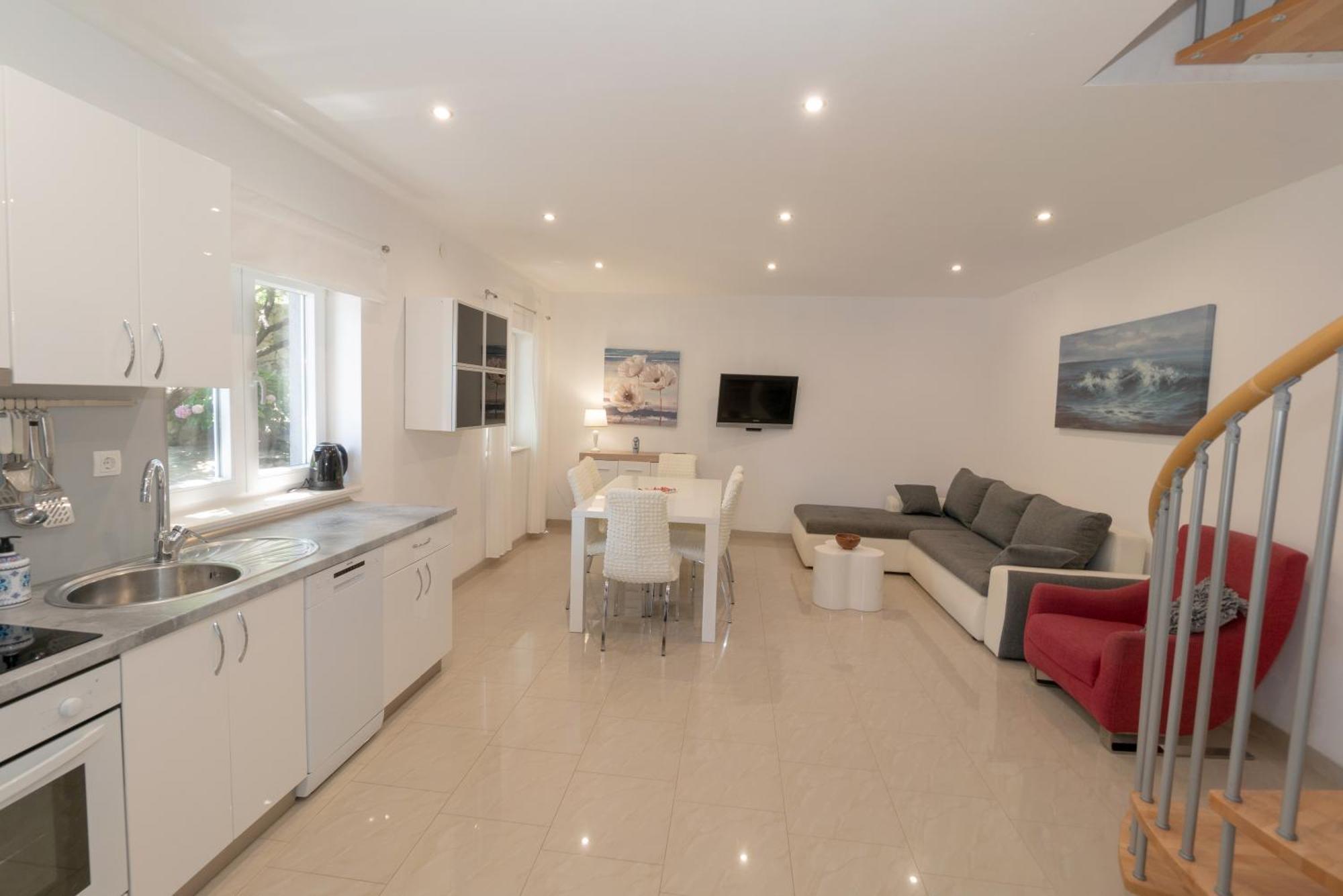 Apartments Srdanovic Omiš Esterno foto