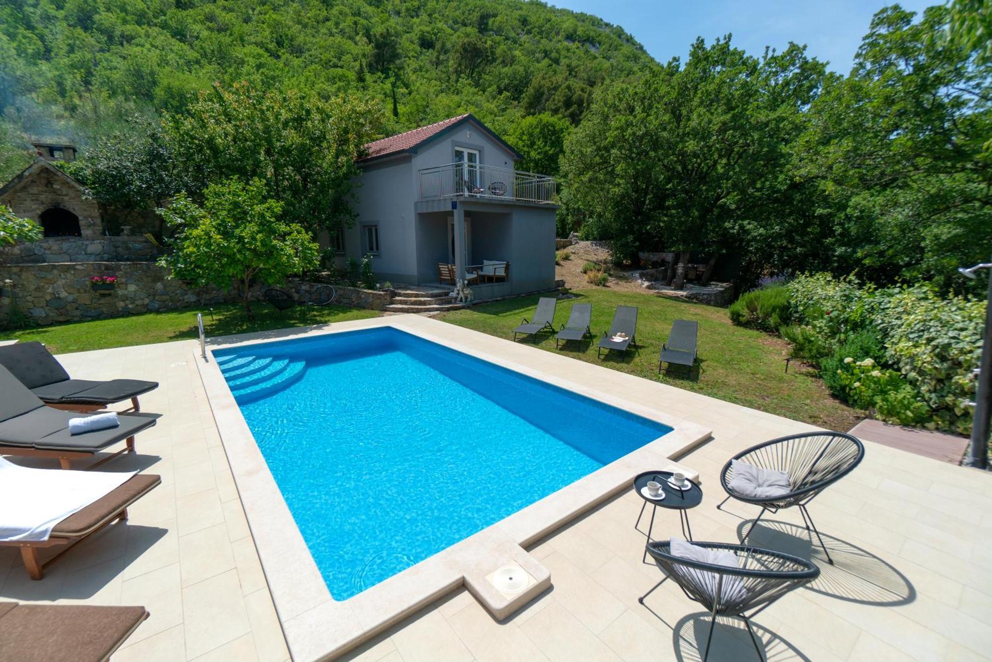 Apartments Srdanovic Omiš Esterno foto