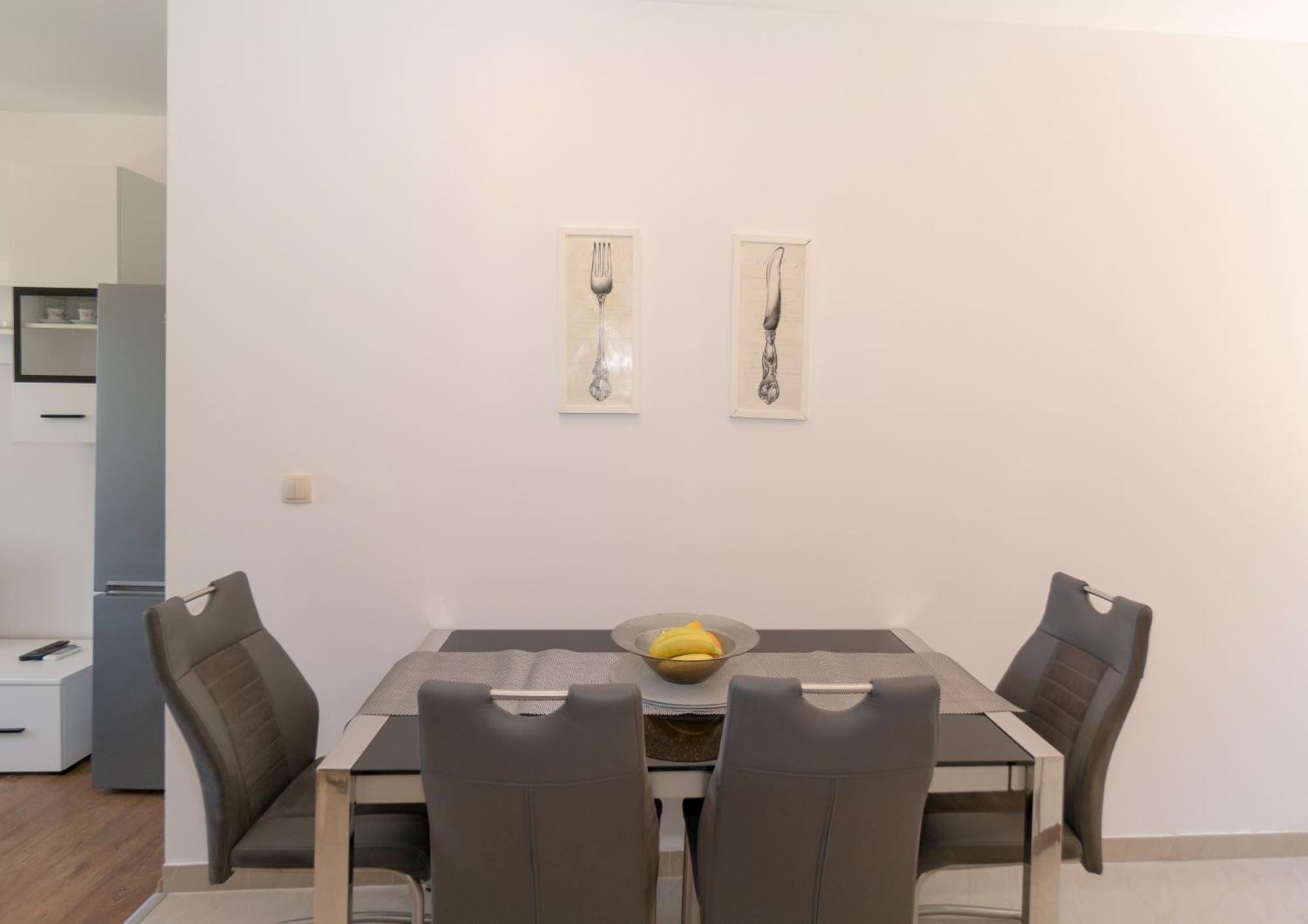 Apartments Srdanovic Omiš Esterno foto